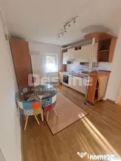 Proprietar inchitiez apartament cu 2 camere 
