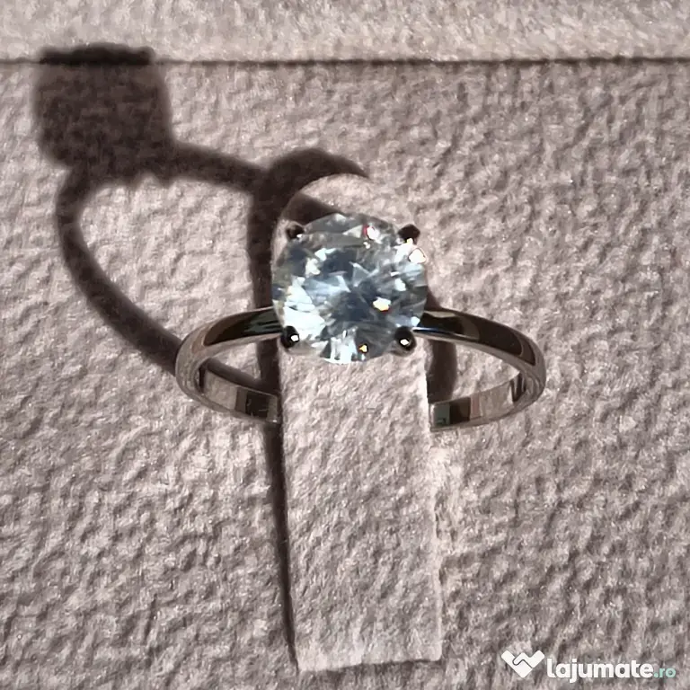 Inel solitaire aur alb 14K cu diamant natural 1,52 ct, certificat