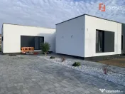Casa individuala cu 4 camere si teren de 675 mp, zona Dumbra 