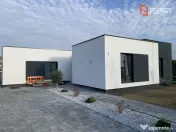 Casa individuala cu 4 camere si teren de 675 mp, zona Dumbra 
