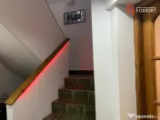 Casa individuala cu 6 camere de vanzare in zona Dambovita 