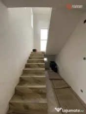 Casa 5 camere, pompa de caldura - zona linistita - Ghiroda - 