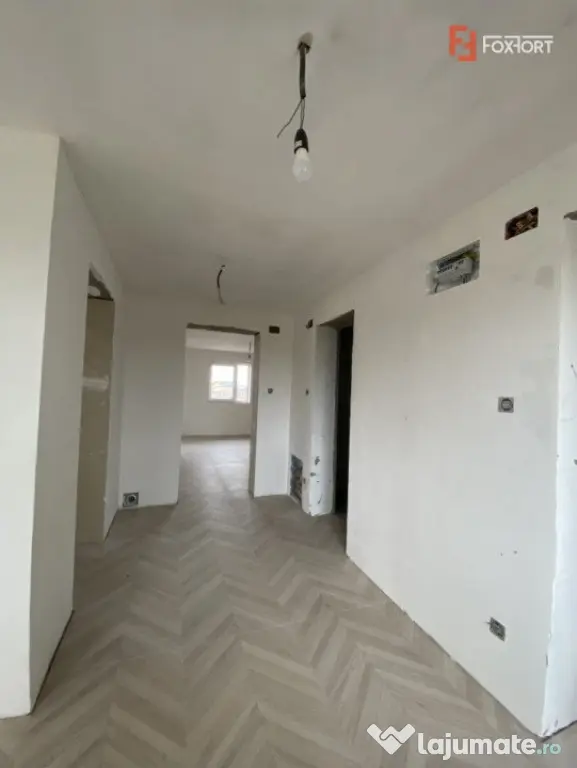 Casa 5 camere, pompa de caldura - zona linistita - Ghiroda - - Ghiroda (Timis)
