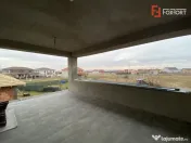 Casa 5 camere, pompa de caldura - zona linistita - Ghiroda - 
