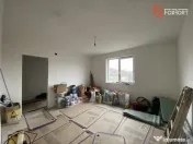 Casa 5 camere, pompa de caldura - zona linistita - Ghiroda - 