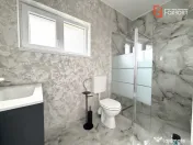 Duplex cu 5 camere, despartit prin camera tehnica, teren de 