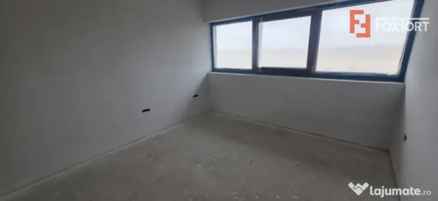 Duplex spatios cu 5 camere de vanzare, zona Mosnita Noua - Mosnita Noua (Timis)