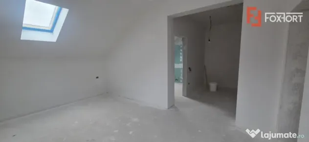 Duplex spatios cu 5 camere de vanzare, zona Mosnita Noua - Mosnita Noua (Timis)