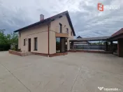 Casa individuala de vanzare cu 5 camere si teren de 2543 mp 
