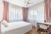 Vanzare 3 camere, baie cu geam, zona Petrom Calea Baciului, 