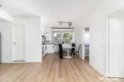 Vanzare 3 camere, baie cu geam, zona Petrom Calea Baciului, 