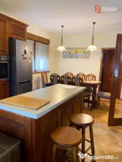 Casa individuala 5 camere si 4 locuri de parcare in Giroc 