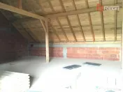 Casa tip triplex cu 2 camere de vanzare in Sanandrei 