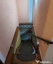Casa individuala, 6 camere, curte comuna, zona Kiriac - Kauf 