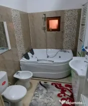Casa individuala, 6 camere, curte comuna, zona Kiriac - Kauf 