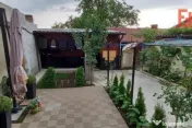 Casa individuala, 6 camere, curte comuna, zona Kiriac - Kauf 