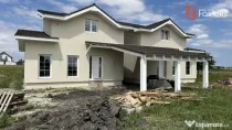Duplex cu 4 camere si teren de 372 mp - zona Sanandrei