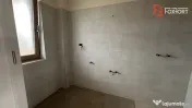 Duplex de vanzare cu 5 camere, despartit prin garaj, zona Gi 