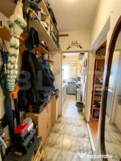 Garsonieră decomandată 30 mp, etaj intermediar cu boxa la 