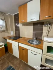 Apartament cu 3 camere, 65 mp, parcare, curte, zona Tineretu