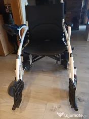 Scaun cu rotile electric pliabil 