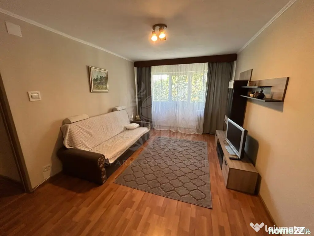 APARTAMENT 3 CAMERE // DECOMANDAT // SCOALA BAIETI SI FETE - Ploiesti (Prahova)