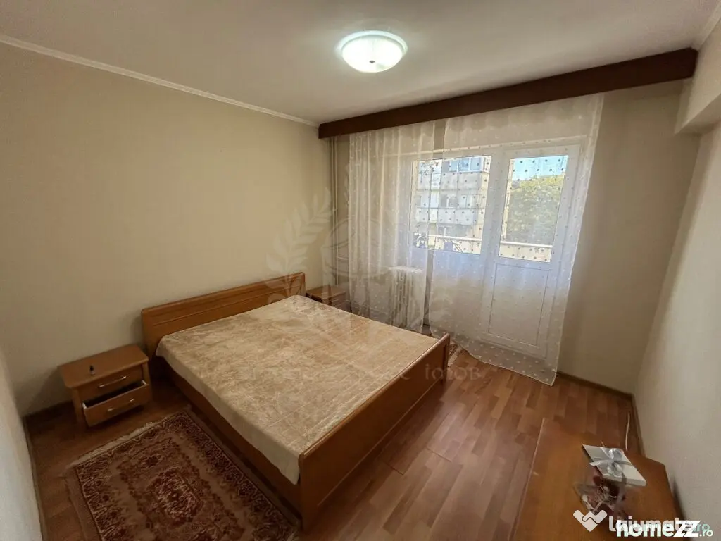 APARTAMENT 3 CAMERE // DECOMANDAT // SCOALA BAIETI SI FETE - Ploiesti (Prahova)