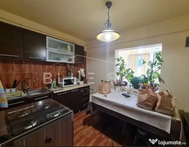 Apartament 3 camere decomandat zonă Casa de Cultura - Constanta (Constanta)