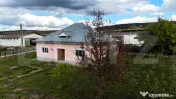 Casă parter, 3 camere, teren 1.240 mp și panoramă superb? 