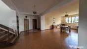 Vilă cu 7 dormitoare, 5 băi și terasă de 144 mp, zona An