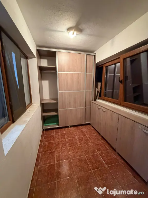 Închiriere apartament 2 camere Metropolitan Residence