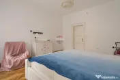 Vilă cu 4 camere de închiriat în zona Intim 