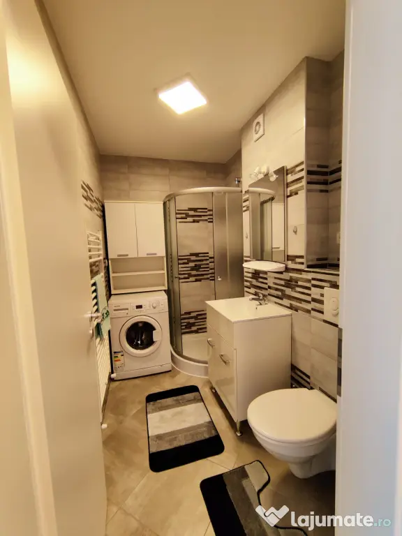 Proprietar închiriez apartament cu două camere.