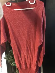 Bluza rosie cu sclipici