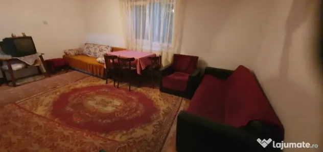 Casă 3 camere, garaj și teren - Rm. Vâlcea