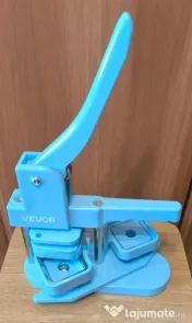 Presă pt. confecționat insigne pătrate 5x5 cm 