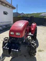 Tractor Dong Feng 