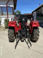 Tractor Dong Feng 