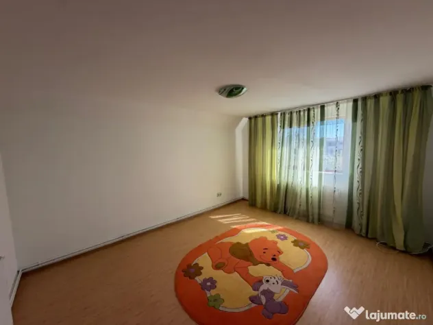 Casa P+1, 166 mp utili, 465 mp teren, zona Carcea - Carcea (Dolj)