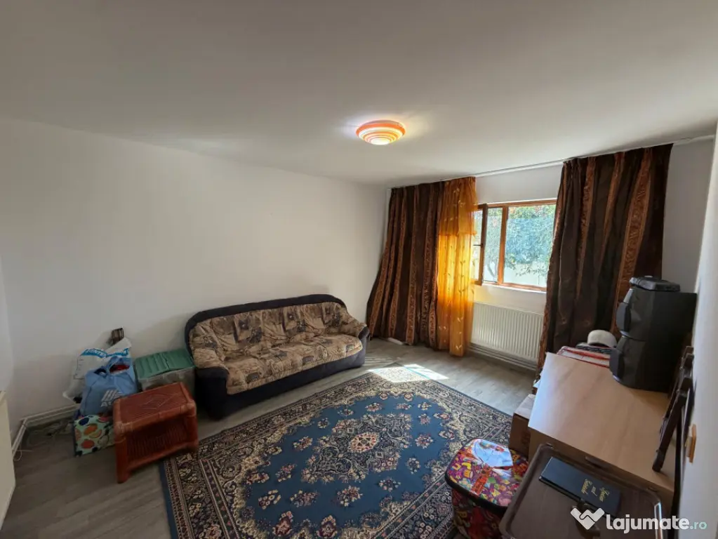 Casa P+1, 166 mp utili, 465 mp teren, zona Carcea - Carcea (Dolj)