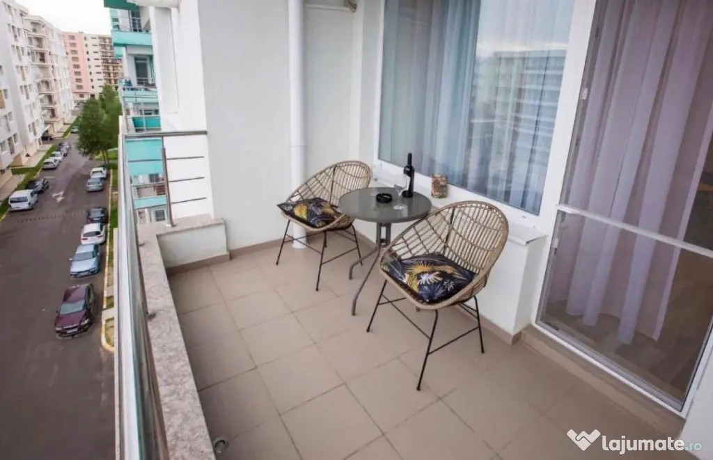 Summerland apartament 2 camere loc parcare termen an univers - Mamaia (Constanta)
