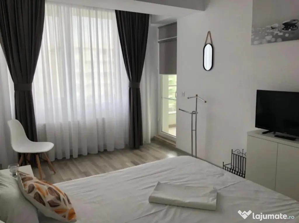Summerland apartament 2 camere loc parcare termen an univers - Mamaia (Constanta)
