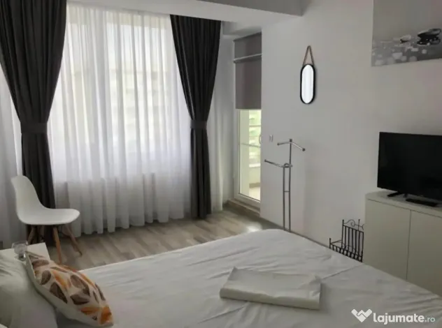 Summerland apartament 2 camere loc parcare termen an univers - Mamaia (Constanta)