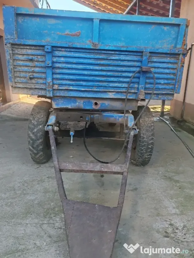 Remorcă auto basculabila