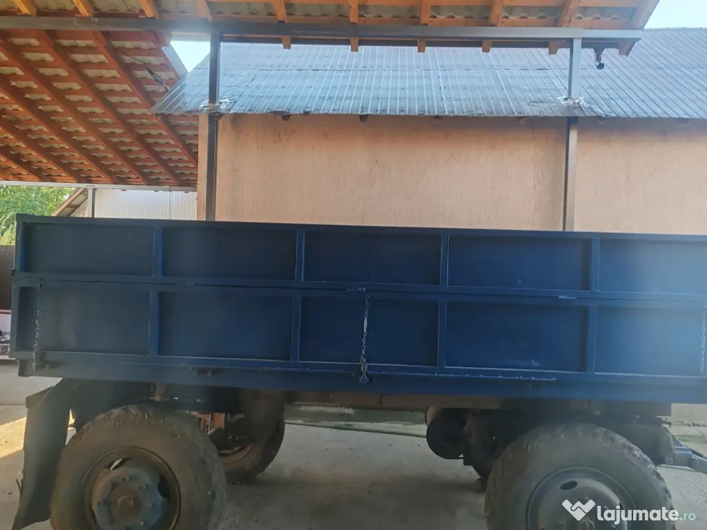 Remorcă auto basculabila