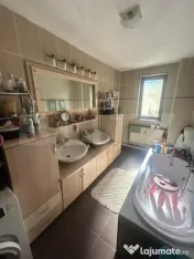 Casa , Pucioasa , 199 mp utili , 10200 mp Teren 
