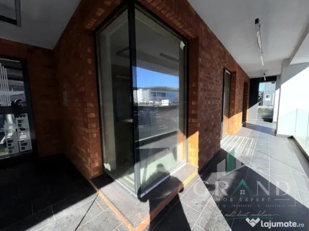 SPAȚIU COMERCIAL 120mp | 4 ÎNCĂPERI | 3 BAI | TERASĂ 20m - Floresti (Cluj)