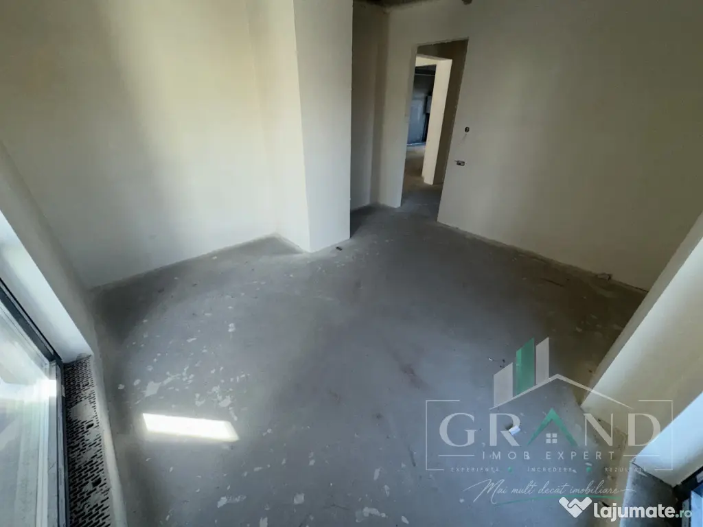 SPAȚIU COMERCIAL 120mp | 4 ÎNCĂPERI | 3 BAI | TERASĂ 20m - Floresti (Cluj)