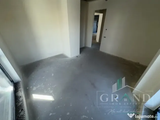 SPAȚIU COMERCIAL 120mp | 4 ÎNCĂPERI | 3 BAI | TERASĂ 20m - Floresti (Cluj)