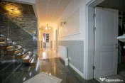 CASA P+1+M, situata in zona KAMSAS